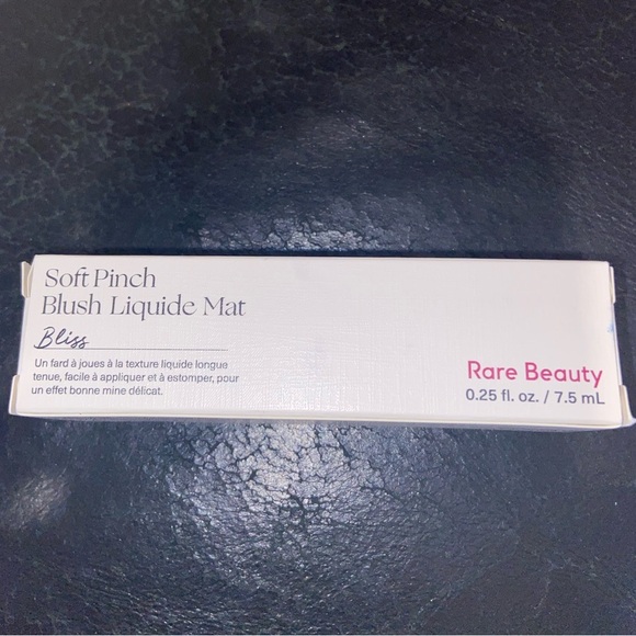 Rare Beauty Soft Pinch Matte Liquid Blush – Bliss (0.25 fl oz / 7.5 mL) - Picture 3 of 6